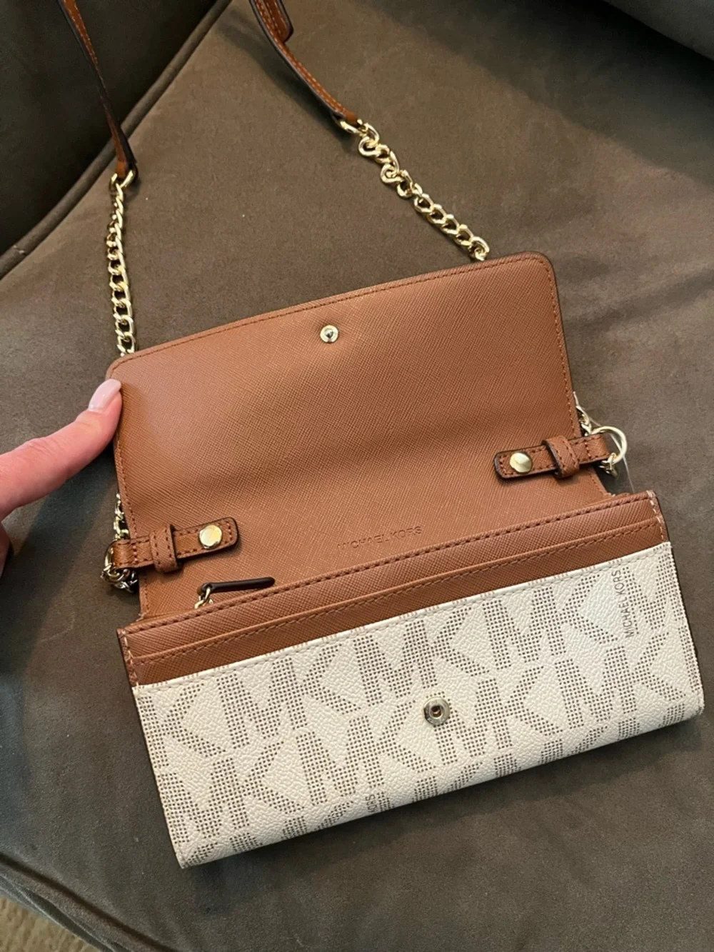 Michael Kors MK Monogram Crossbody Bag in Beige and Brown with Gold Hardware - Picture 2 of 8